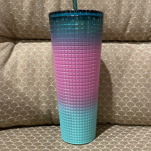 NWT Starbucks Valentines Gradient tumbler - Picture 5 of 6